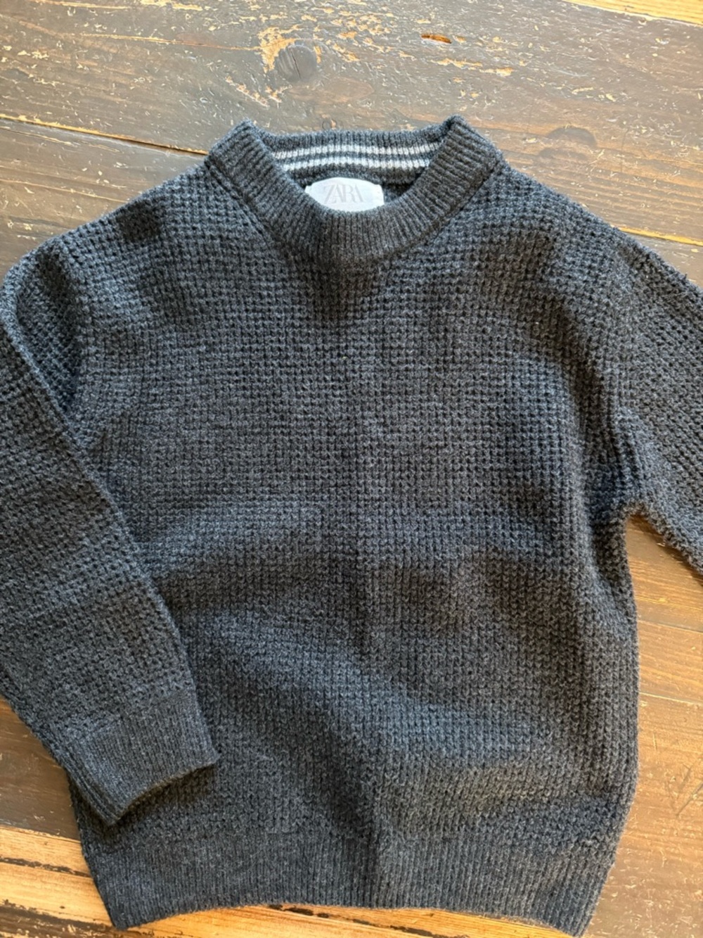 Zara  boys size 7 Dark Gray Textured Knit Sweater